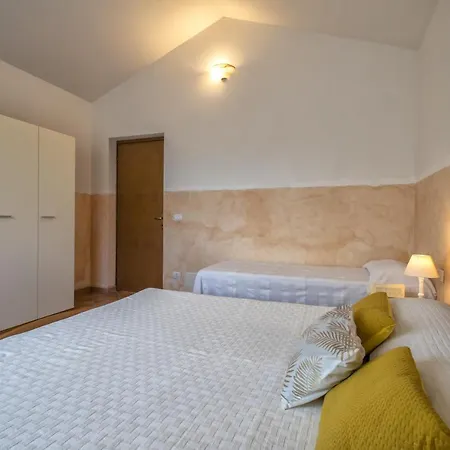 Casa Vacanza Baratz 4 팜스테이 *